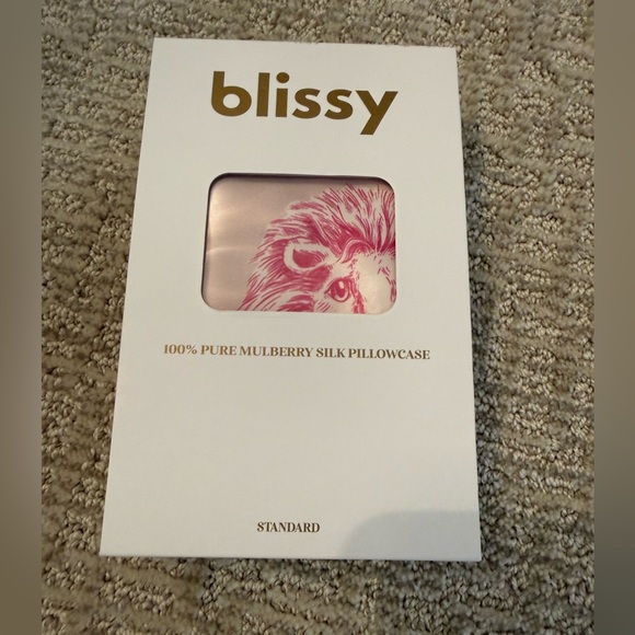 Blissy Wicked Silk Pillowcase in Pale Green with Magenta Print - Picture 2 of 6